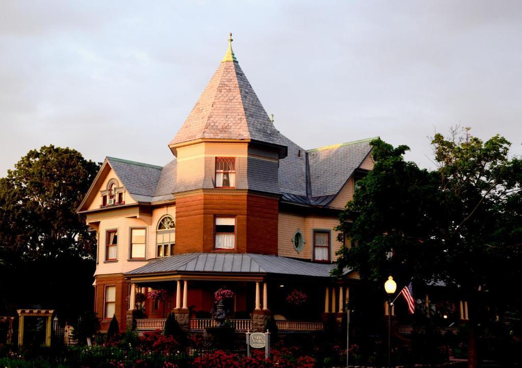 Готель Union Gables (Adults Only) Саратога-Спрінгс Екстер'єр фото