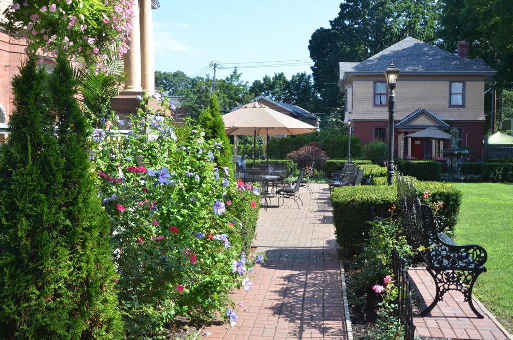 Готель Union Gables (Adults Only) Саратога-Спрінгс Екстер'єр фото
